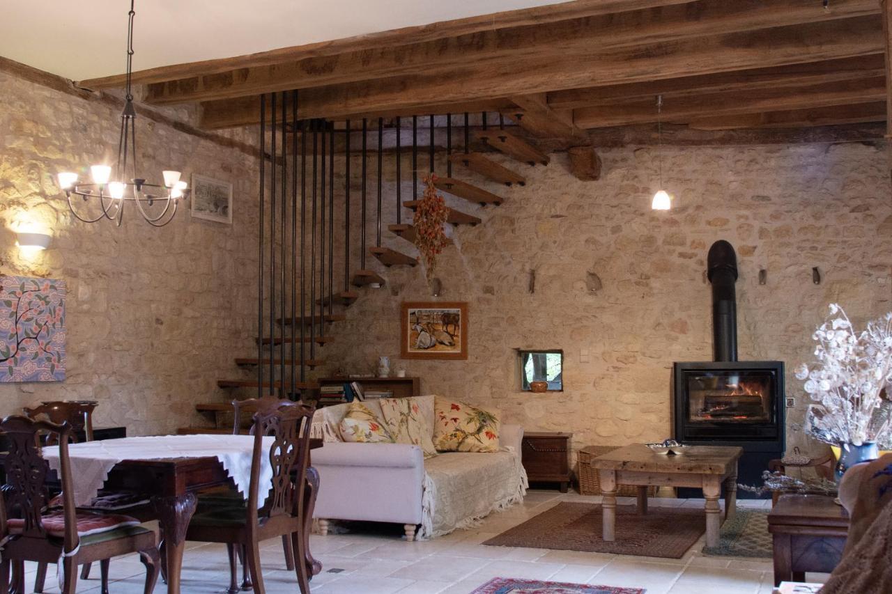 Villa Le Bourmier Anlhiac Near Excideuil Extérieur photo